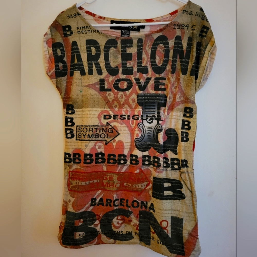 Women's T shirt